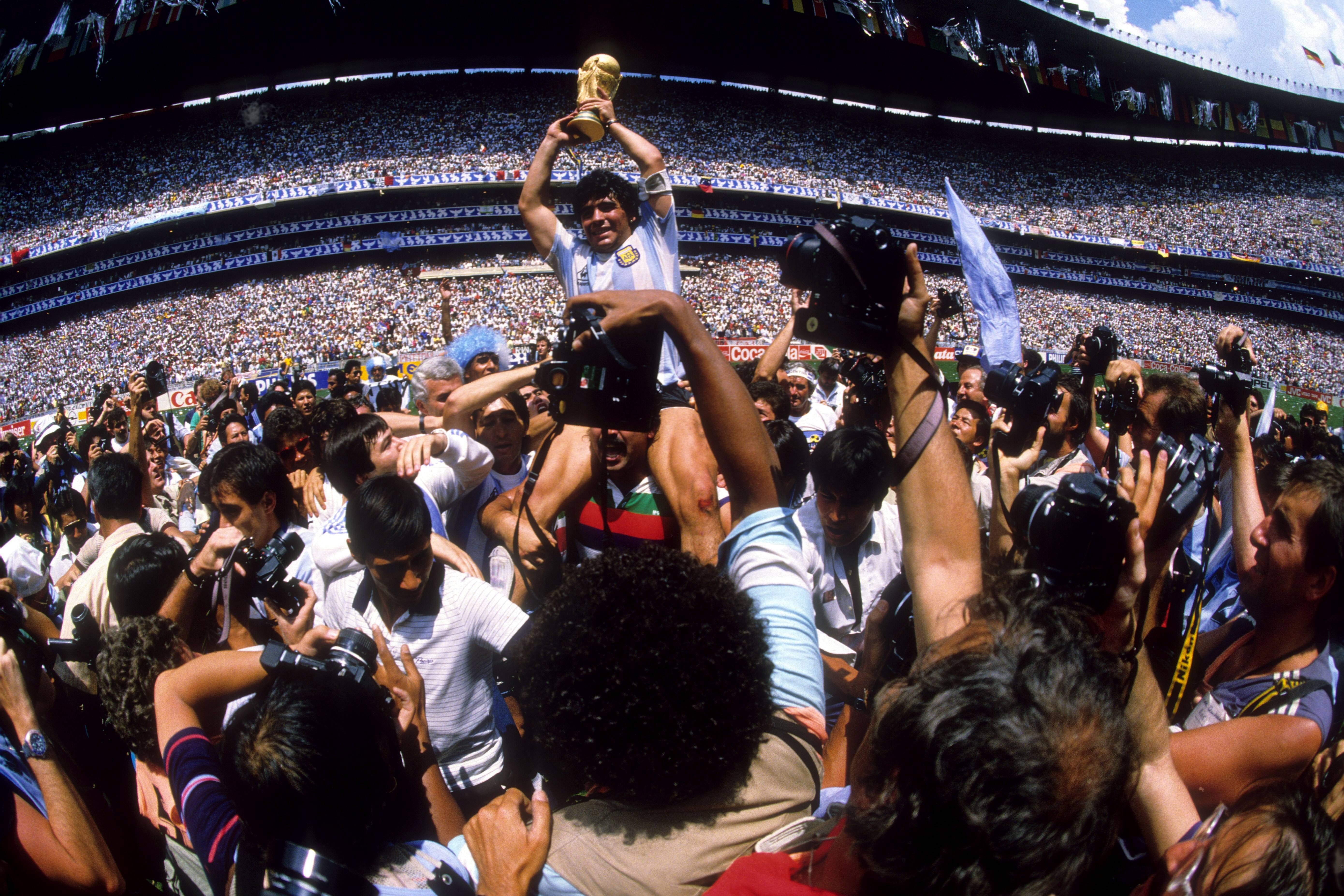 1986年世界杯英格兰队的队长：马拉多纳是我对阵过的最佳球员